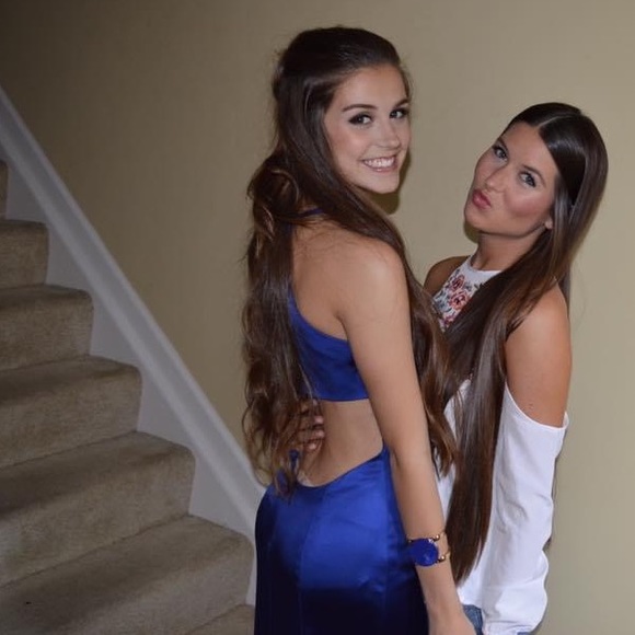 Sherri Hill prom dress. Size 6. Great condition. - Picture 7 of 8